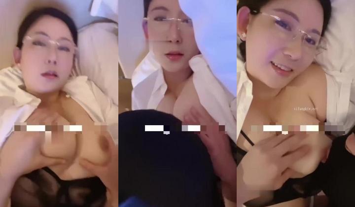 李雅被学生猛吸到翻白眼淫叫不断