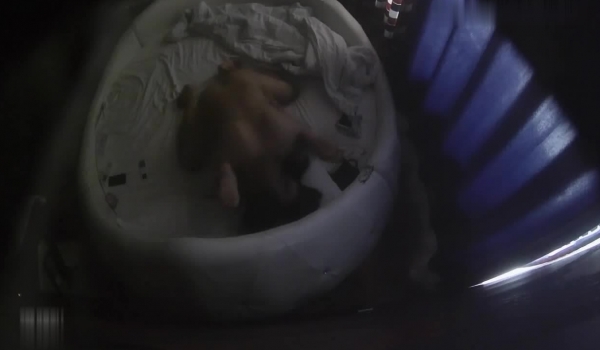 【360】稀缺 补漏 白色电动床 优质资源15集，盛世美颜，上帝视角俯视，蜜桃臀美女被干了一天一