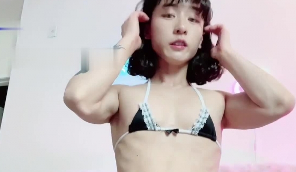 中韩混血博士生，超大阴蒂，撸铁肌肉女【peachy】自慰啪啪群P，下海拍A片，猛女
