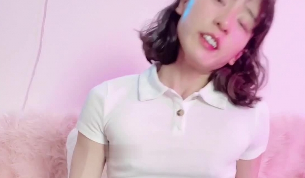 中韩混血博士生，超大阴蒂，撸铁肌肉女【peachy】自慰啪啪群P，下海拍A片，猛女