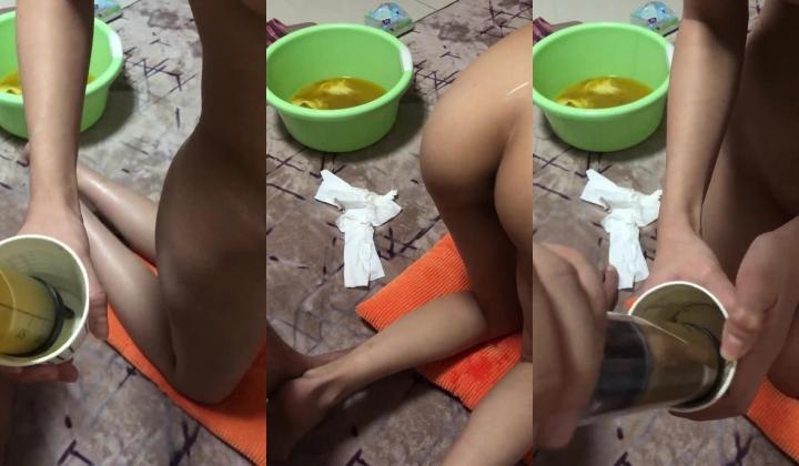 《字母圈顶级大神 ️极限调教阴环骚母狗》震撼全网露脸反差婊体验各种虐阴虐肛，玩法花样多，吃屎喝尿