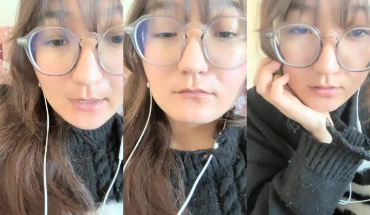核弹！极品反差婊~【是个骚母狗】10个眼镜9个骚~一脸贱样，不知道谁调教的