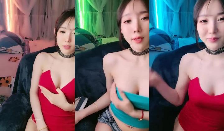 这个大学生给力，【02年星萌萌】童颜巨乳，黑乎乎的阴毛水汪汪的逼，跳蛋玩得表情极端满足，刺激，推