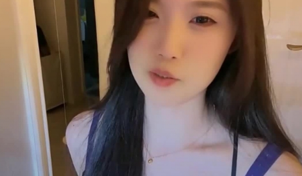 极品【超美女神宝儿】8场大尺度门票秀