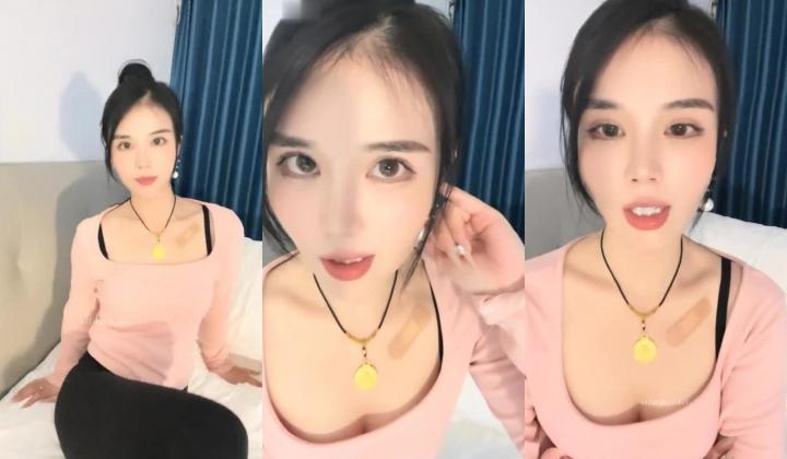 御姐下海！我靠！超漂亮【小美一线天】，气质大美女，一根棒子把自己玩得湿漉漉