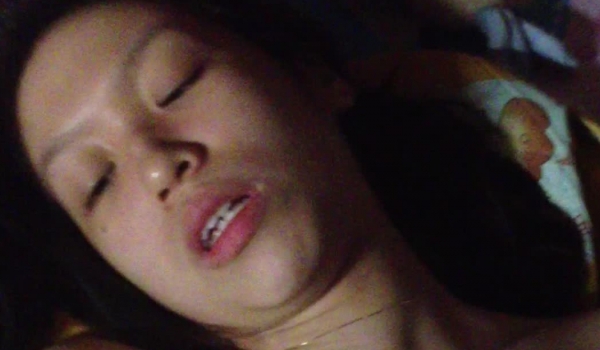 喜欢闭着眼睛做爱的学姐 和男友之间的私密被曝光