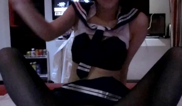 酒店开房操极品粉嫩小女友 大长腿黑丝袜爽的不得了