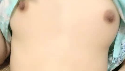 坐标帝都，收益榜第八名【Avove】（第二场）浴场啪啪，旁边人来人往，蜂腰翘臀无套内射，骚活淫荡