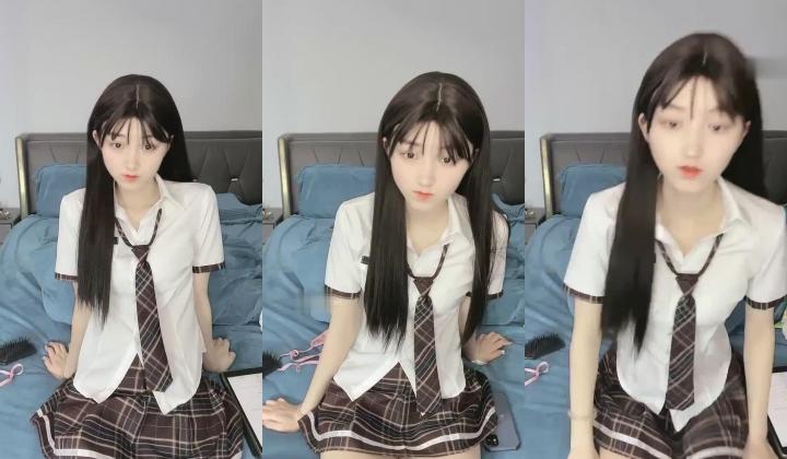 核弹！长腿学生被干了【04小情人】喝尿~啪啪~道具~一线天粉嫩，太赞的嫩妹！