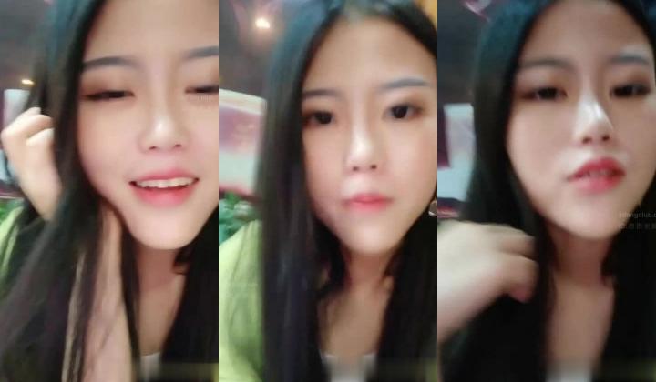 颜值不错的苗条可爱小美眉按摩店勾引技师直接往人家裤裆掏！