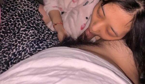 参加完高考的一对学生情侣，迫不及待的回家啪啪！释放压力