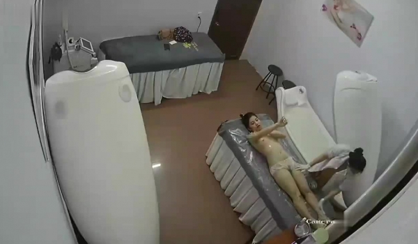 私房十一月最新流出黑客破解摄像头偷拍 ️美容院小姐姐全身保养补漏 番外篇集锦