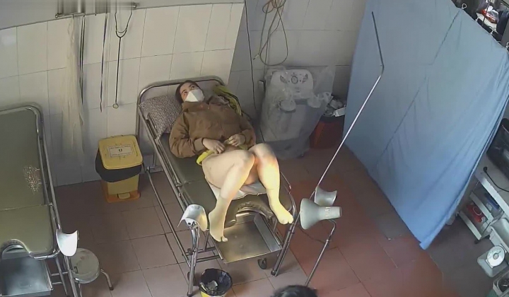 黑客破解医院妇产科监控摄像头 完美正面角度高清偷拍几个孕妇 最美年轻孕妇 阴蒂清晰可见