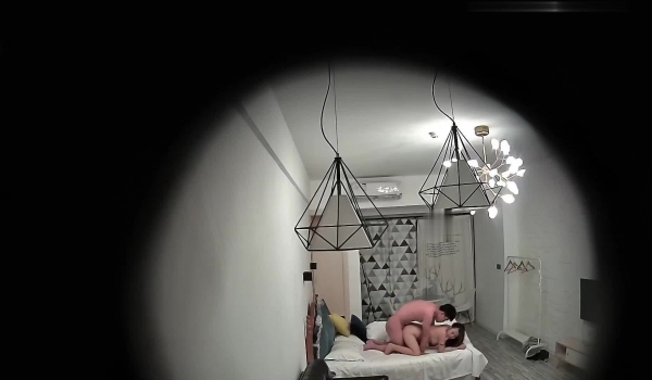 【360】私享台 最劲爆的情侣你忘不了的极品女神,00后超级美女、性感美腿,偷窥的佳作，良家性爱