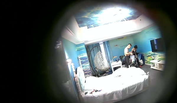 Hotel偷拍系列 海洋套房 S蛇形腰精大奶女的性感摆动