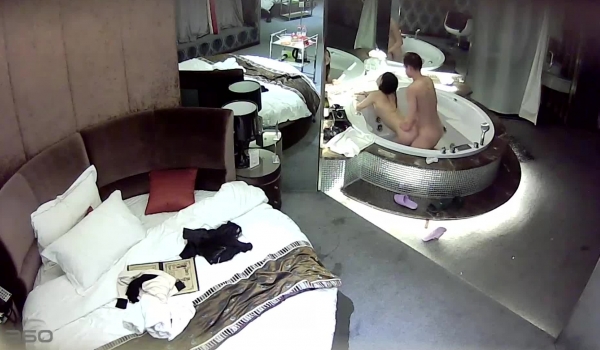 【360】Hotel偷拍系列360粉红浴缸超极品女神