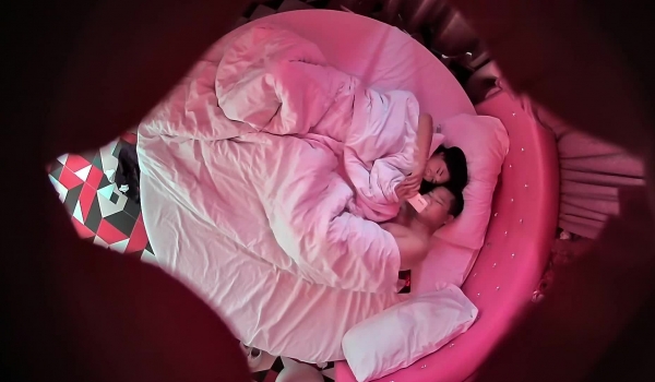 【最新360】妹子我睡着了你再弄嘛，对男友百依百顺