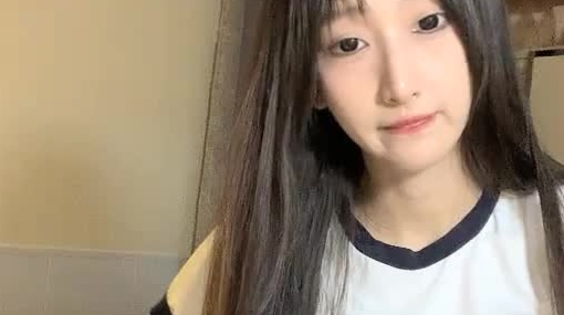 收益榜第六名，81303金币，【0咕噜0】，颜值女神初下海，172cm，神似都美竹，三点尽露，美