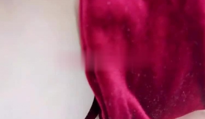 顶级淫妻博主【小熊爸爸】调教哺乳期老婆 上面喂奶下面被老公干，淫水奶水齐飞，相当刺激，哺乳期性欲更加旺盛了