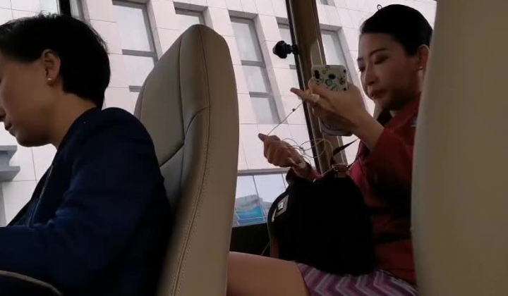 【真实空姐】各大航空美丽空姐不欲人知的真实反差