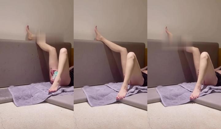 顶流美腿丝足网黄【susie_7777】重金万元定制，金主爸爸线下单约，调教啪啪足交各种花样