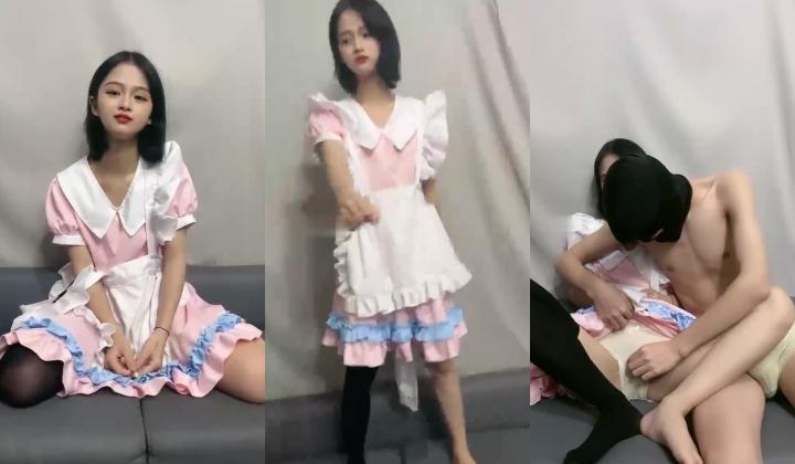 超人气洛丽塔学妹回归，翻版小杨超越，【小易的so啵啵】，精致小脸蛋，小仙女上下粉嫩，多场无套内射特写！