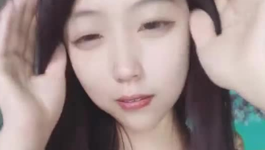 超萌萝莉美眉【萝莉小羊】最新！国风汉服舞蹈太赏心悦目了，简直是【洗眼神器】非常清纯可人的小美人