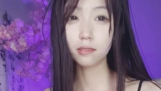 超萌萝莉美眉【萝莉小羊】最新！国风汉服舞蹈太赏心悦目了，简直是【洗眼神器】非常清纯可人的小美人