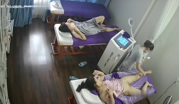 新流出 ️【破解摄像头】 ️美容院高质量少妇小姐姐全身刮毛