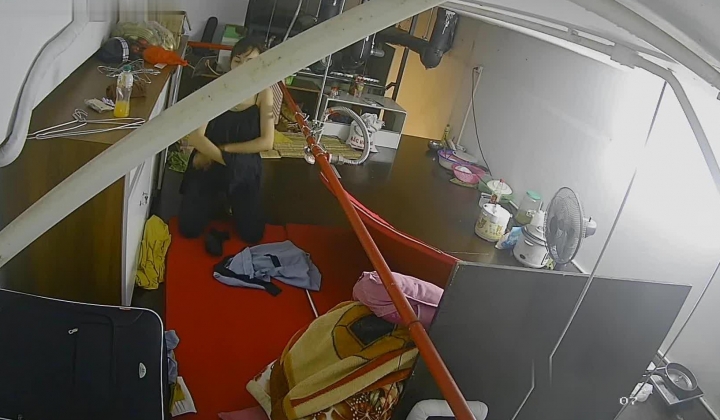 【极品稀缺 ️破解摄像头】极品服务员宿舍日常 ️小姐姐年轻美乳好坚挺 穿搭职业装制服很有气质 距