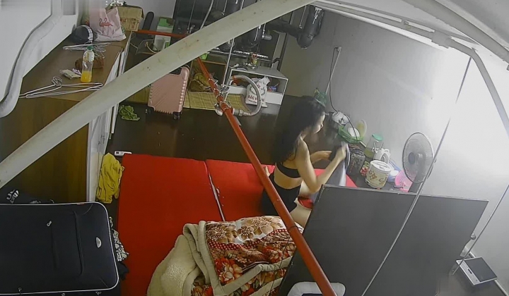 【极品稀缺 ️破解摄像头】极品服务员宿舍日常 ️小姐姐年轻美乳好坚挺 穿搭职业装制服很有气质 距