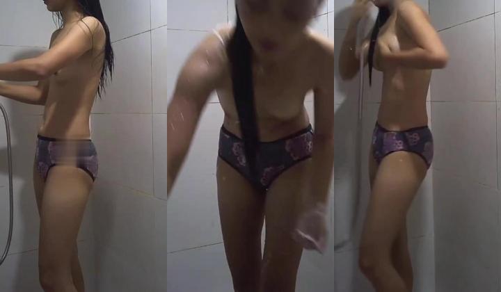 大神飞檐走壁拍下无数女人赤身裸体洗澡的珍贵视频