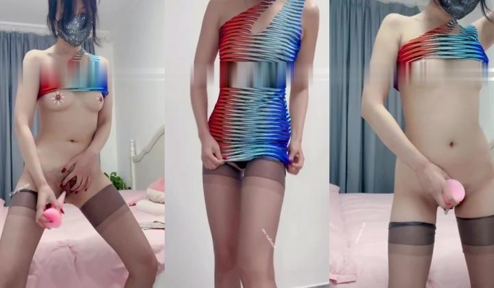 极品身材露出淫妻 傲娇小仙女 付费VIP群最新福利，户外露出