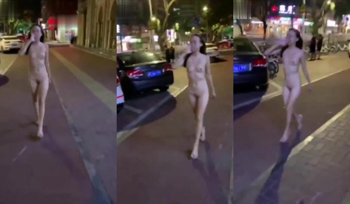 推特露女神FSS冯珊珊最全全集 大尺度 裸夜走 狗爬尿 多次被路人看见 十分淡定