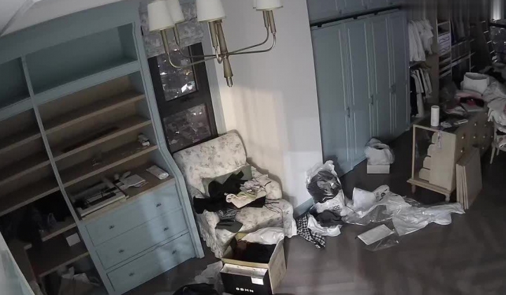 ️【破解摄像头】性瘾少妇频繁自慰 每月高达二十次！