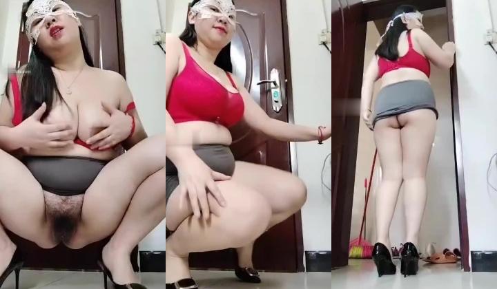 ️精品推荐 ️快手主播『艳艳加油』极品熟女全裸私拍 浓密森林 超级大奶牛