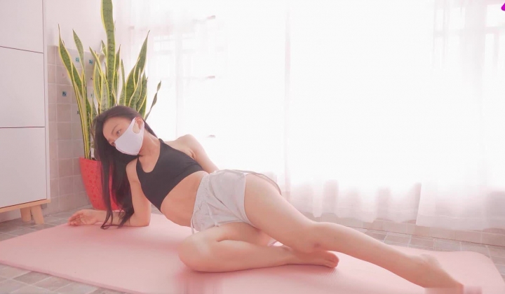 YouTube知名瑜伽博主 AIMIER 超大尺度付费瑜伽合集，强烈推荐