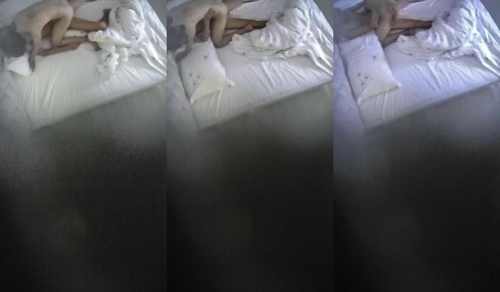 顶部白床合集378V，小姐姐们身材都棒棒滴，大学城附近，学生情侣居多