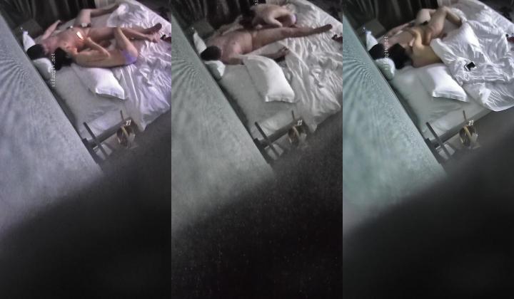 顶部白床合集378V，小姐姐们身材都棒棒滴，大学城附近，学生情侣居多