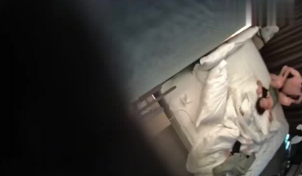 顶部白床合集378V，小姐姐们身材都棒棒滴，大学城附近，学生情侣居多