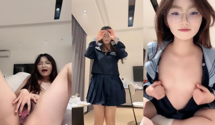 闷骚眼镜小迷妹【困】道具自慰，无套啪啪，尝试肛交后入，小母狗属性拉满