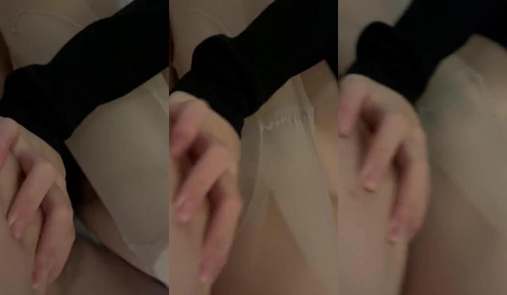 推特优质超强调教大佬【Big烟枪】神作3P群P女女百合一字马大量潮喷露脸各种刺激调教