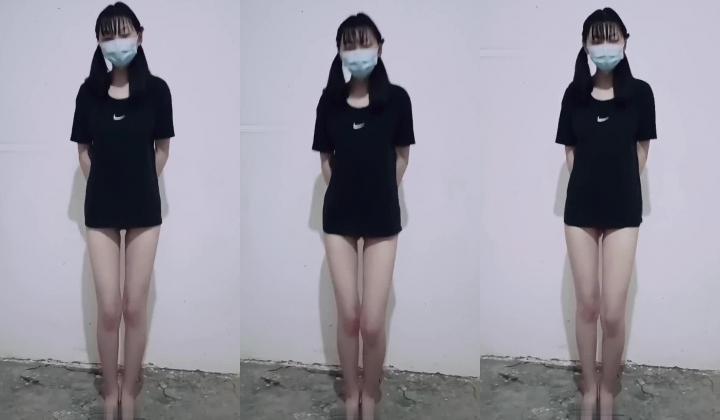 出道即巅峰新人露脸推特顶B王，人瘦奶大小魔女【蒂米】定制私拍，裸舞顶胯，道具紫薇无套啪啪内射