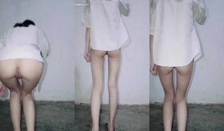 出道即巅峰新人露脸推特顶B王，人瘦奶大小魔女【蒂米】定制私拍，裸舞顶胯，道具紫薇无套啪啪内射