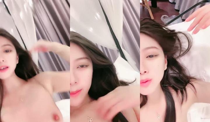 【极品推荐 ️一饱眼福】人气高颜女神『奶球』携保时捷车模闺蜜下海捞金②两姐妹天天轮番被干 无套内
