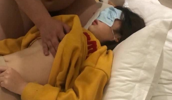最新重磅推荐迷操00年清纯幼师软妹纸 后入扛腿猛插狂操随便玩 美乳丰臀 小逼特紧真爽 高清720