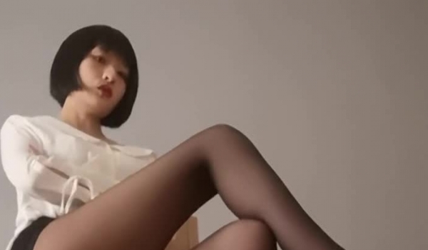 北京女S【航儿】第一视角调教羞辱贱狗倒计时定制视频