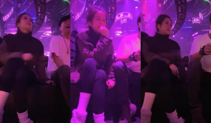 酒吧女神~【财神爷的心尖宝贝】，闺房里脱光，抠逼，撒尿，媚眼如丝，真是个小骚货，超赞推荐！