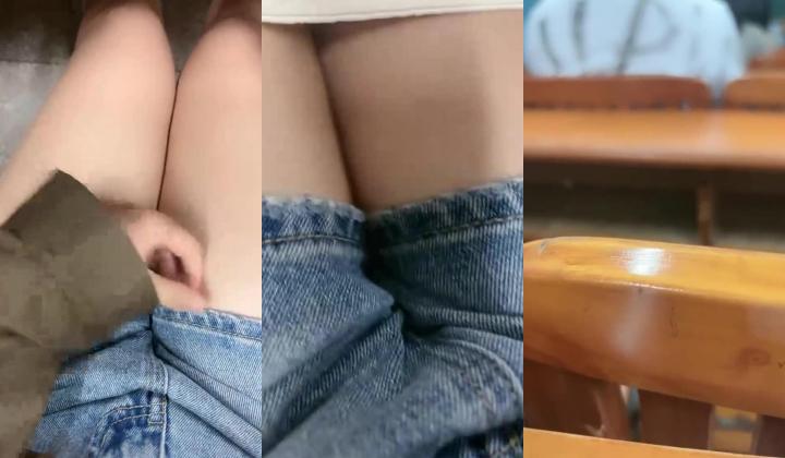 真实研究生，【贫穷的女学生】，教室上课坐后排自慰，宿舍无人塞跳蛋，把自己玩喷水了，三点全露