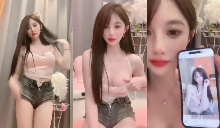 长在男人的审美点上了，【少女椰子】，超仙女神!不看后悔，一身骚~精华抠B揉奶，自慰真是淫荡娇娃
